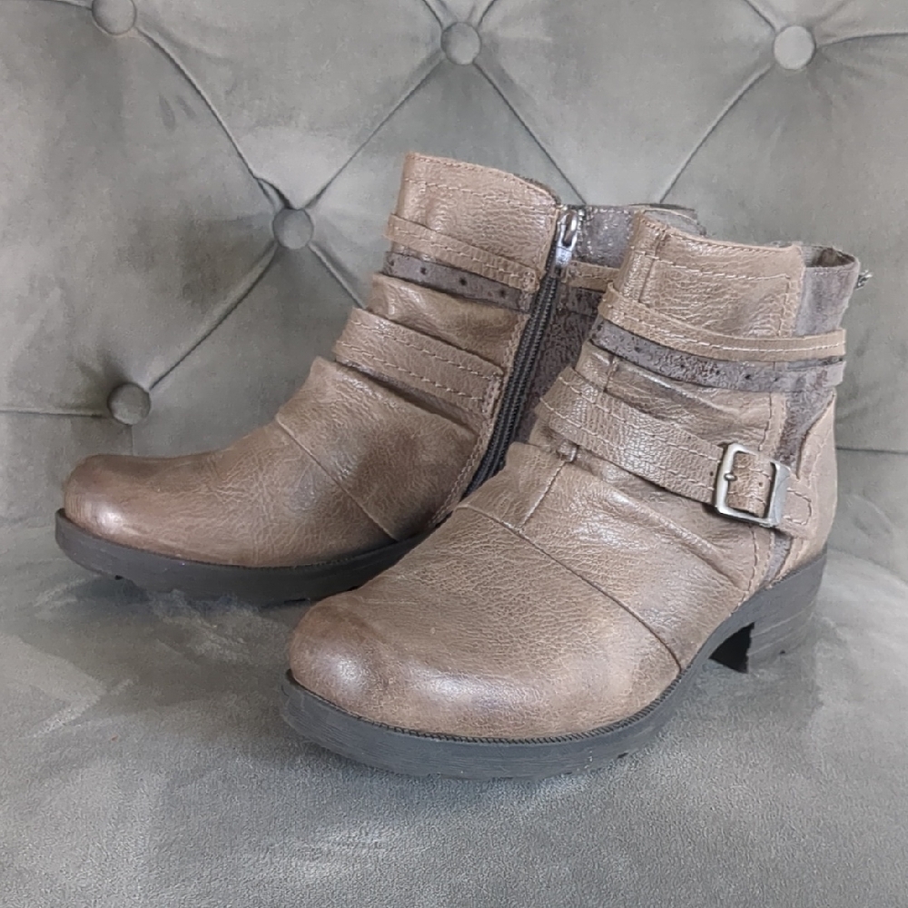 Earth Origins Women's Grey Brown Buckle Ankle Boots 10 W EUC